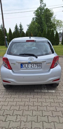 Toyota Yaris cena 27500 przebieg: 121200, rok produkcji 2012 z Legnica małe 56